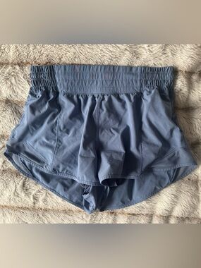 Lululemon hotty hot high rise lined 2.5
